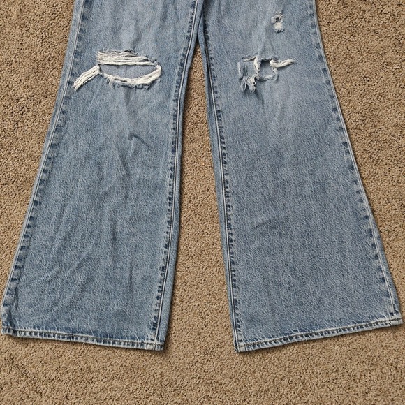 Levis Premium Jeans Womens Size 24 High Loose Flare Distressed Light Wash Blue - Picture 4 of 16